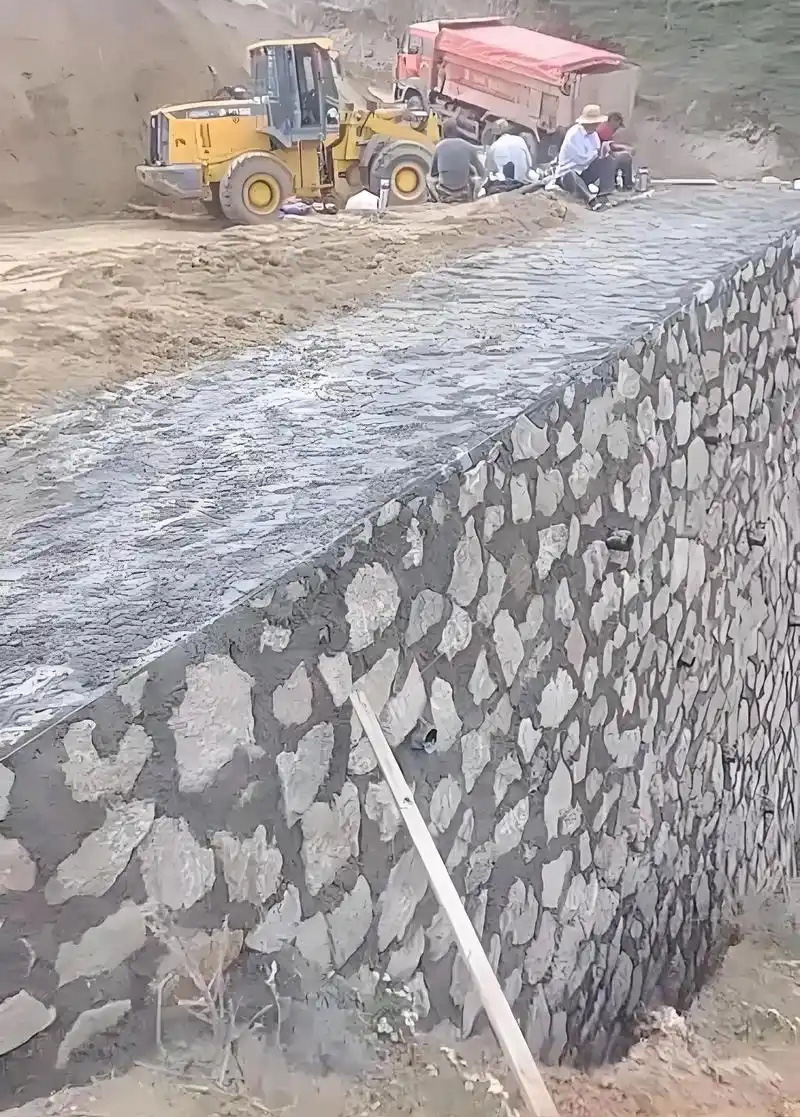 苏州昆山边坡加固